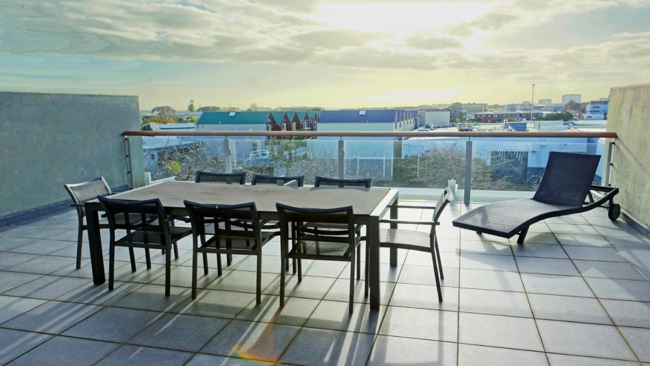 City Fringe Apartment With Sky Tower And City Views Окленд Екстер'єр фото
