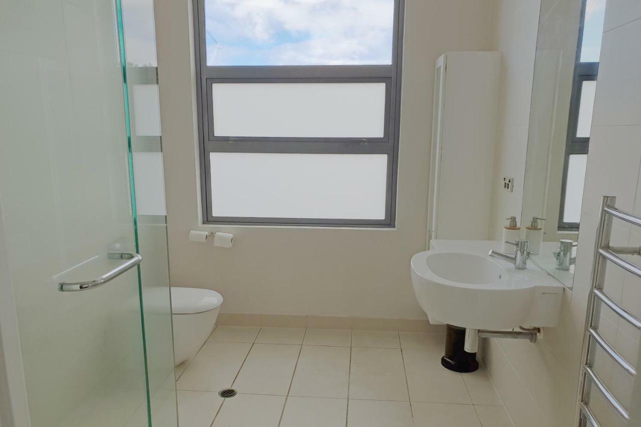City Fringe Apartment With Sky Tower And City Views Окленд Екстер'єр фото